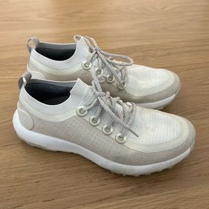 COPY - Men’s Allbirds Cream Sneakers (size 10.5)